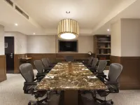Miramar by Windsor Copacabana Hotels near Arpoador Beach