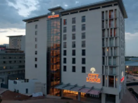 シティ ロッジ ホテル ハットフィールド ユニオンビル周辺のホテル