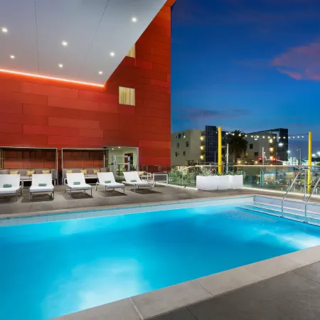 Courtyard Santa Monica Отели рядом с достопримечательностью «Санта-Моника»