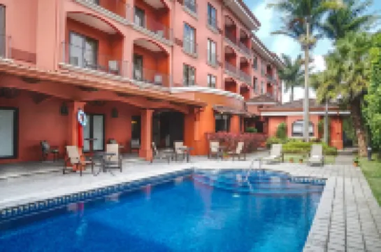 聖何塞埃斯卡蘇萬怡飯店