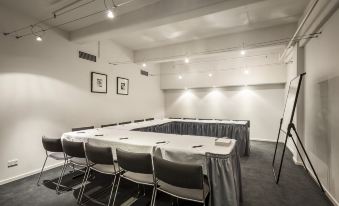 Melbourne CBD Central Apartment Hotel Official