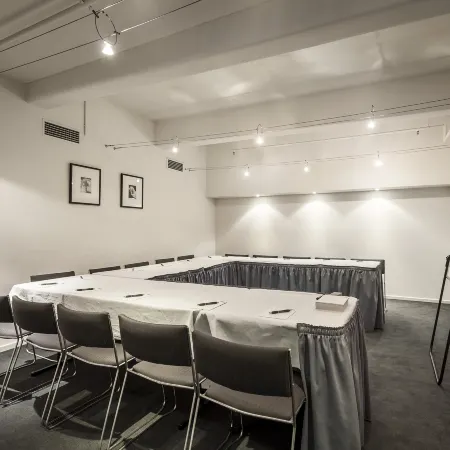 Melbourne CBD Central Apartment Hotel Official