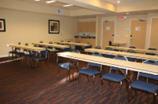 Holiday Inn Express STOCKTON SOUTHEAST by IHG โรงแรมในสต็อกตัน