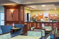 Holiday Inn Express & Suites DANVILLE by IHG - breakfast