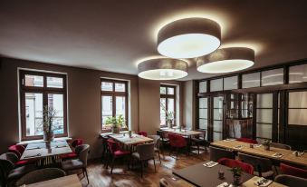 Alexxanders Hotel & Boardinghouse, Restaurant