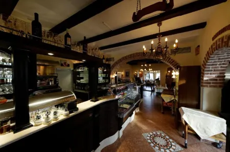 Hotel Villa Toscana Отели в г. Релинг