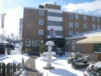 HSB Hotel Stadt Baunatal GmbH Hotels in der Nähe von Ev. Kreuzkirche Großenritte