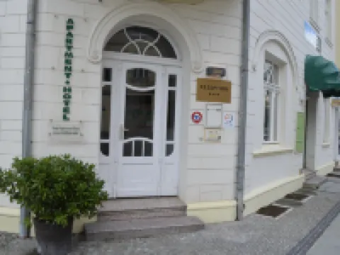 Apartment-Hotel Schillerplatz Ξενοδοχεία στην πόλη Prignitz