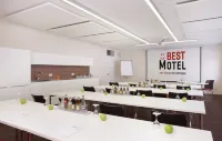 Best Motel Hotels in Loiching