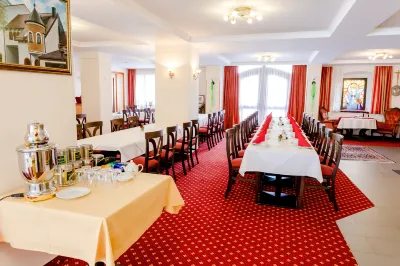 Hotel-Brauerei-Gasthof Haas Hotels in der Nähe von Kir Royal