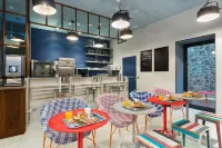 Hostel Ozz by HappyCulture