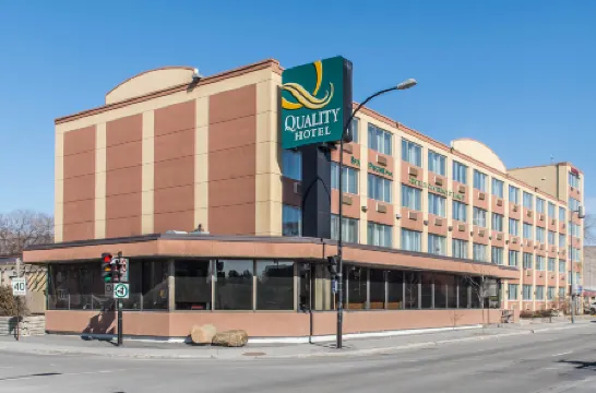 蒙特利爾華美達廣場酒店