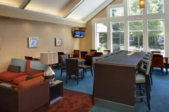 Sonesta ES Suites Chicago Waukegan Gurnee