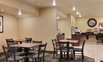 Cobblestone Inn & Suites - Linton