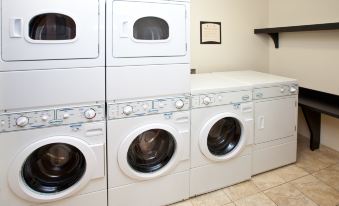 Staybridge Suites Indianapolis Downtown-Conv Ctr