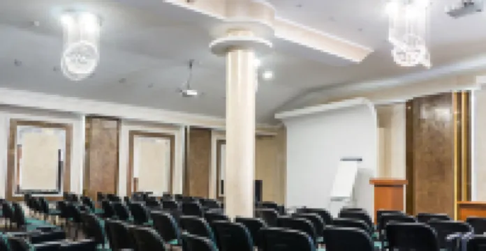 โรงแรมปาร์ค สตาวโรโปล