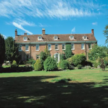 New Park Manor Hotel - A Luxury Family Hotel