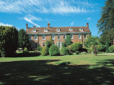 New Park Manor Hotel - A Luxury Family Hotel