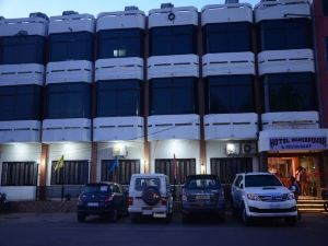 Hotel Mansarovar