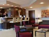 Hotel Sanluigi Các khách sạn gần Bảo tàng Xe hơi