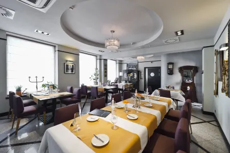 Hotel Fado Spa & Restaurant Отели в г. Собутка