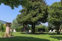 Villa Garni Gardenia فنادق في Agra