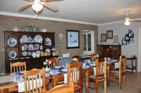 Amzee Bokmakierie Guest House