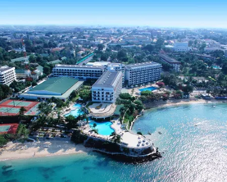 デュシ タニ パタヤ パタヤのホテル