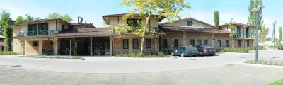Duna Garden Hotel فنادق في بودابست