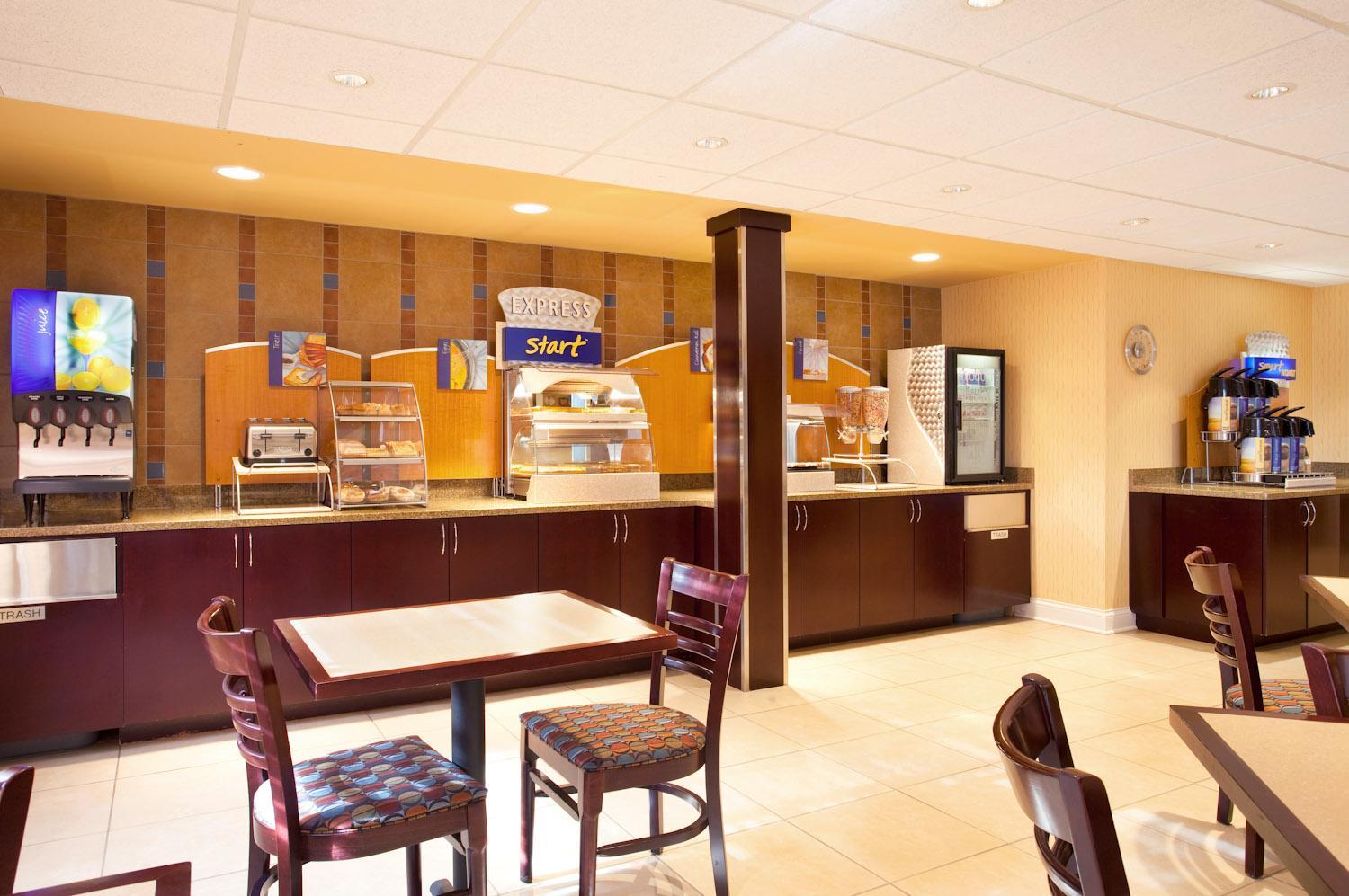 Quality Inn and Suites St Charles - West Chicago