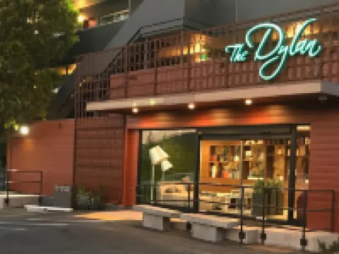 ザ ディラン アット SFO ミルブレーのホテル