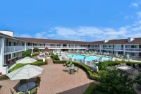 Days Inn & Suites by Wyndham Roseville/Detroit Area Các khách sạn ở Roseville