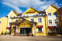 Premier Hotel