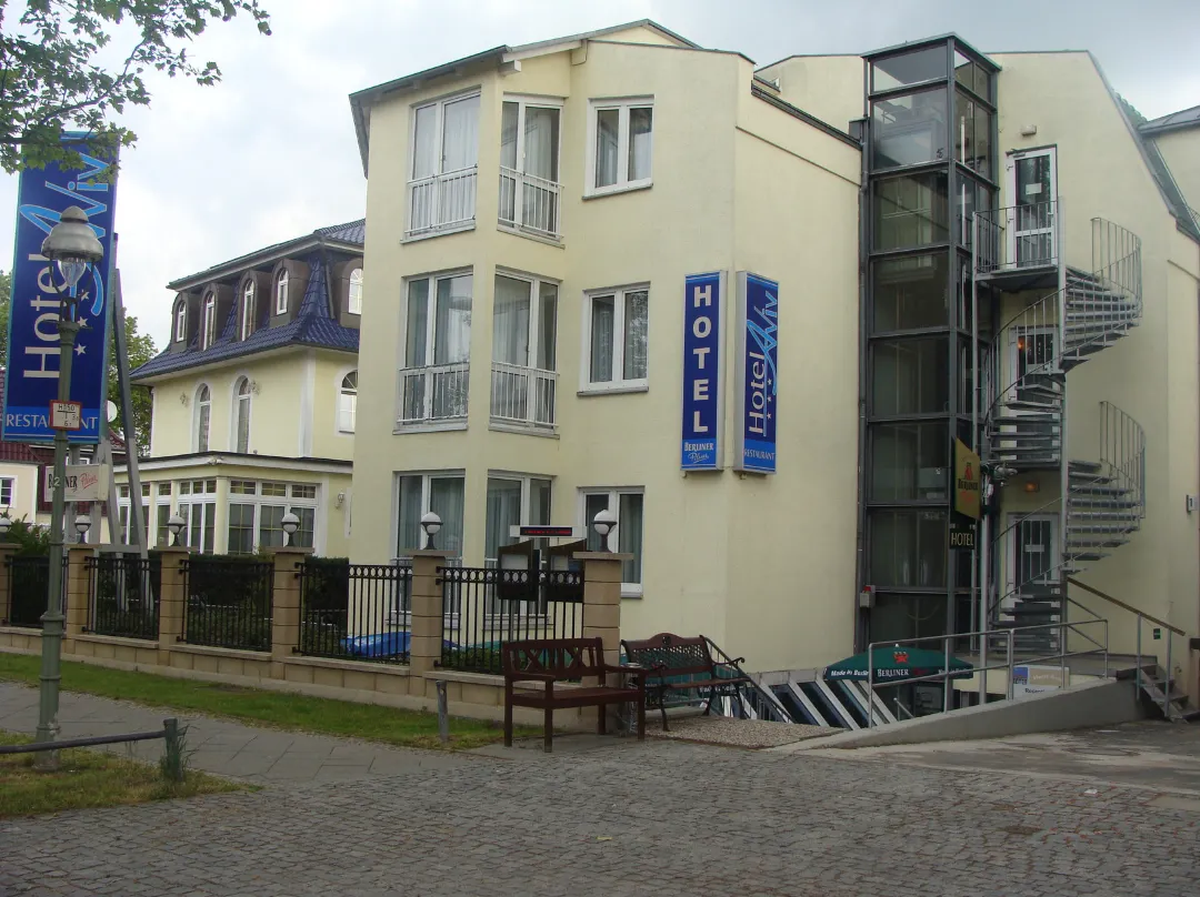 Aparthotel Guzulka & Restaurant - Berlin