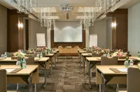 City Seasons Hotel & Suites Muscat