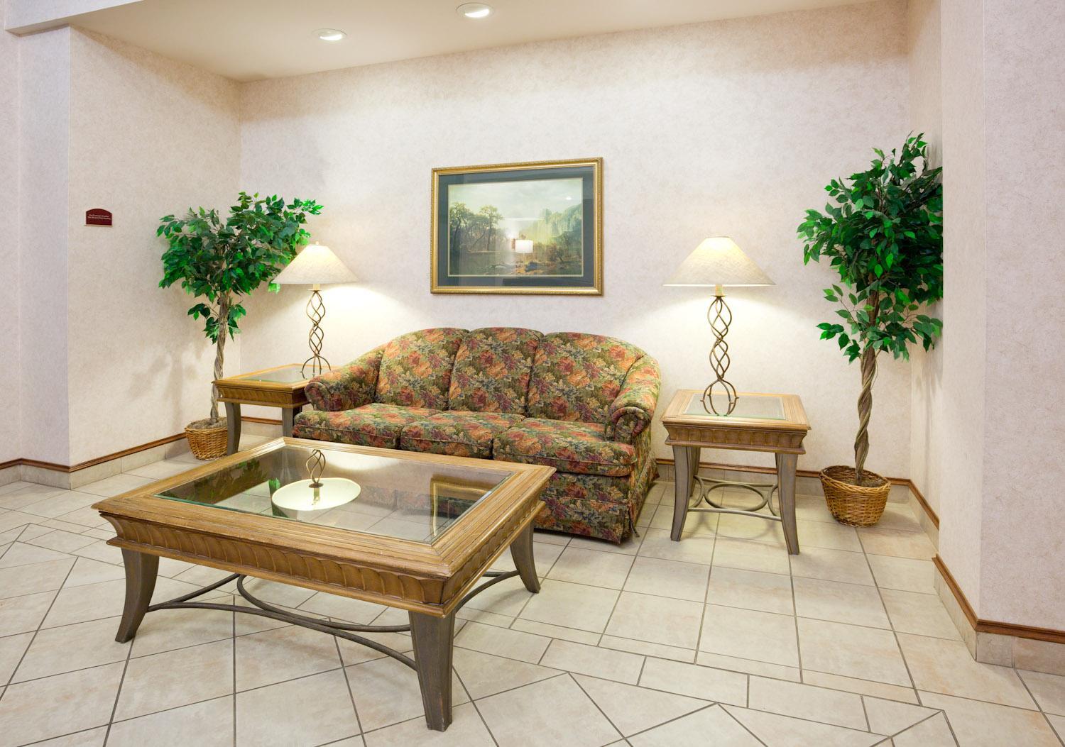 Holiday Inn Express Hotel & Suites Fort Atkinson, an Ihg Hotel