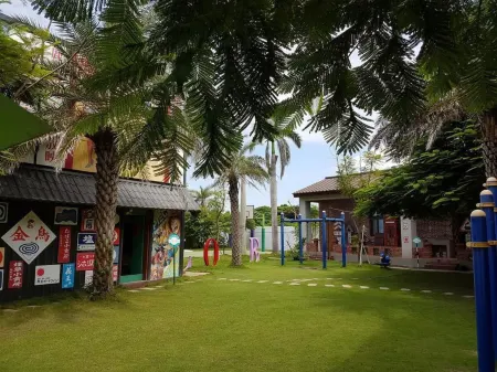 Changhua Lugang Taiwan Old Time Homestay Отели в г. Чжанхуа