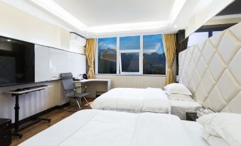 Baise Jujia Bianjie Hotel (Debao Aiqun Plaza)