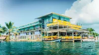 Socialtel Bocas del Toro - Formerly Selina Bocas del Toro Các khách sạn gần Isla Colon