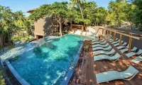 บีช คลับ หาดเทียน - โรแมนติก