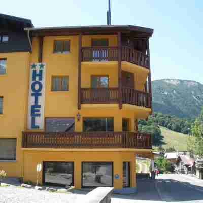Ibis Styles Les Houches Chamonix Hotel Exterior