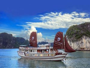 Viola Cruise Halong Bay