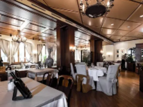 Enjoy 1313AG Hotel Touring Hotels in Chiasso