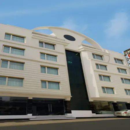 Hotel Godwin Deluxe Отели рядом с достопримечательностью «Рынок Садар-Базар»