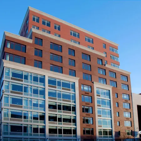 Aloft Harlem Отели рядом с достопримечательностью «168 улица»