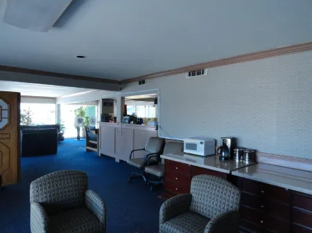 Travel Inn Отели рядом со станцией Sylmar / San Fernando