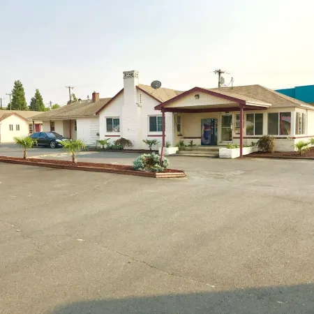 Travelers Inn Motel