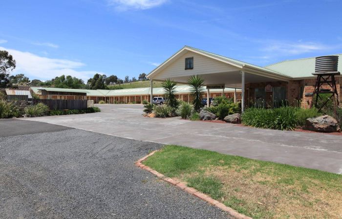 Tuckerbox Motor Inn