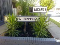 Warrina Motor Inn Hotels in Wodonga