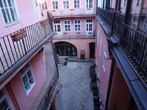 Residence Seven Angels